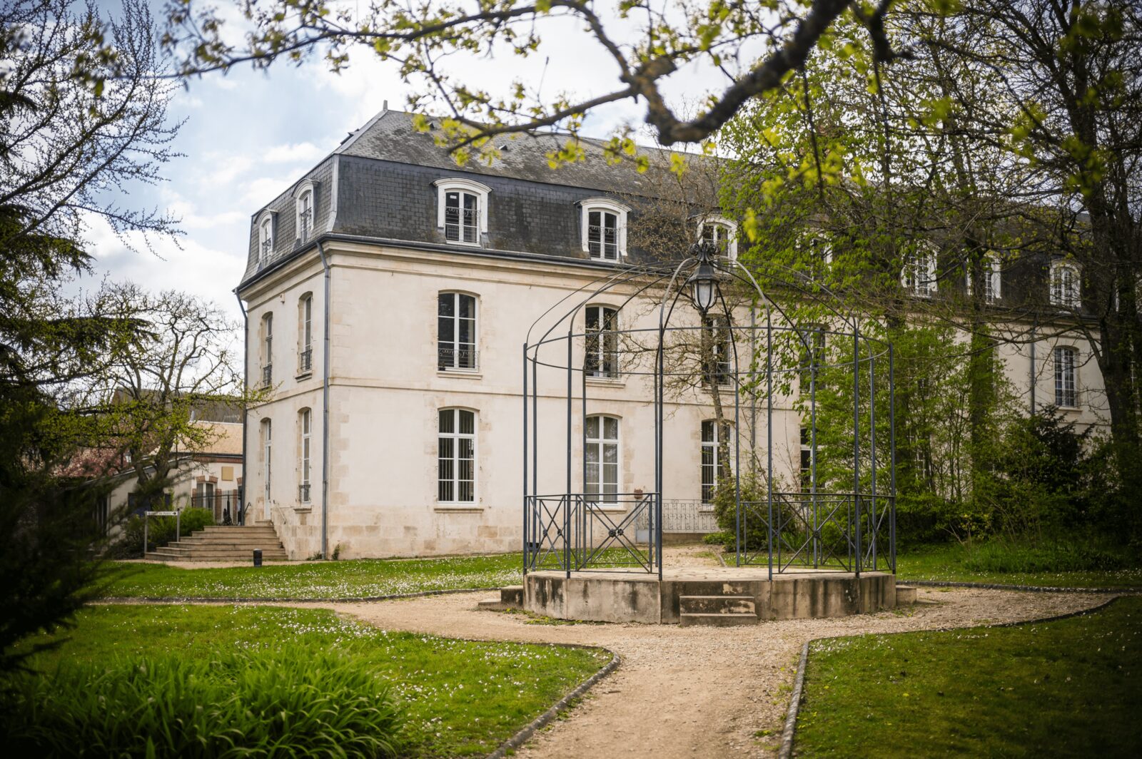 La Chapelle-Saint-Mesmin, commune du Loiret près d'Orléans